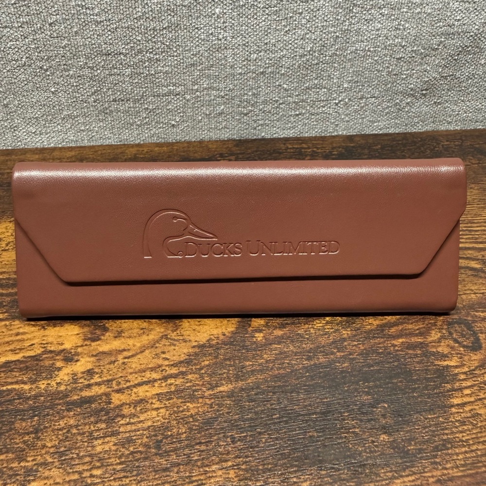 Ducks Unlimited Brown Faux Leather Folding Eyeglass‎ Case Green Velvet Lining